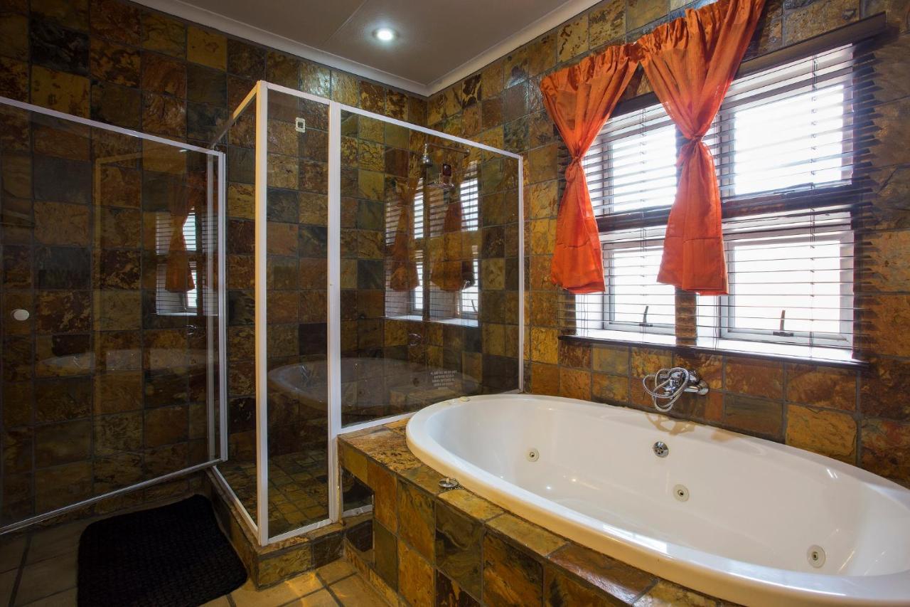 Purple Gecko Guest House Lydenburg Exterior photo