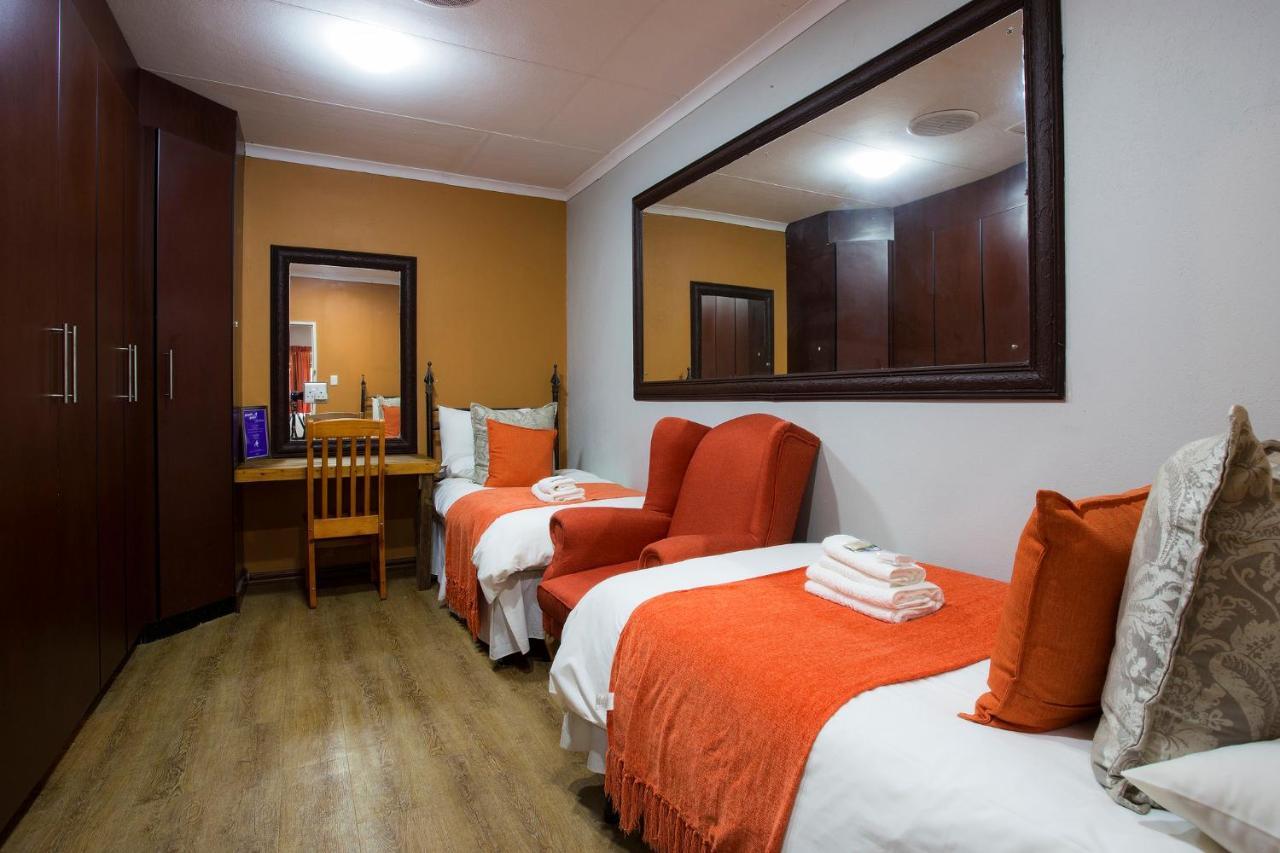 Purple Gecko Guest House Lydenburg Exterior photo